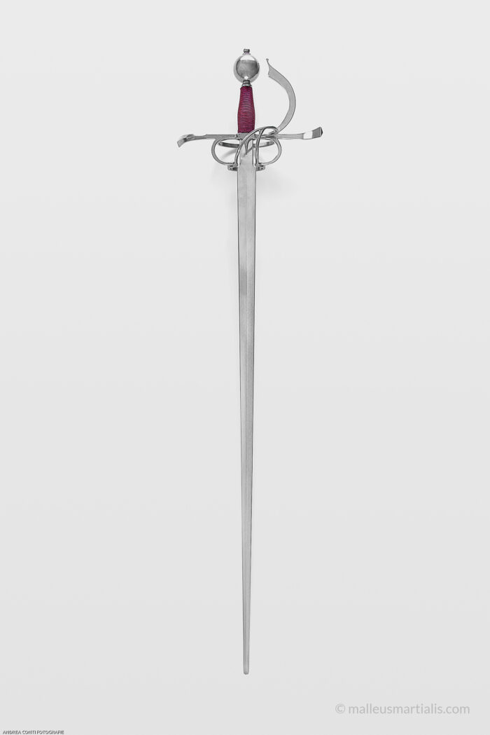 full frontal view of Malleus Martialis Fugitive sword configuration 2